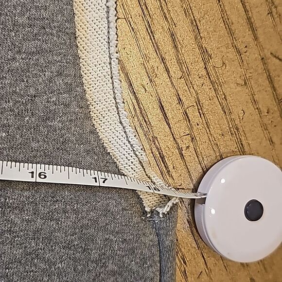 Under Armour gray terry sleeveless hoodie M NWT - Picture 9 of 11